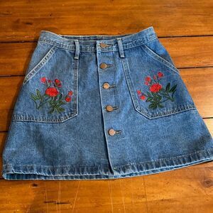 Denim Button Front Embroidered Jean Skirt Size S